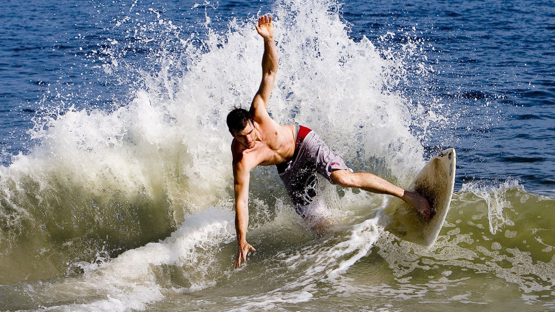 开云·Kaiyun网页版-乔·波尔曼的进攻策动能力，让袋鼠队在场上游刃有余，乔丁·波尔特