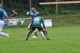 开云在线直播-欧洲杯巨星争锋：战术、技术双俱佳！，欧洲杯争冠